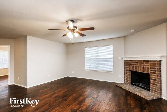 Building Photo - 8429 Star Thistle Dr