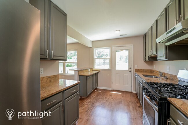 Foto del edificio - 313 Tompkins Ln, Waldorf, MD, 20602