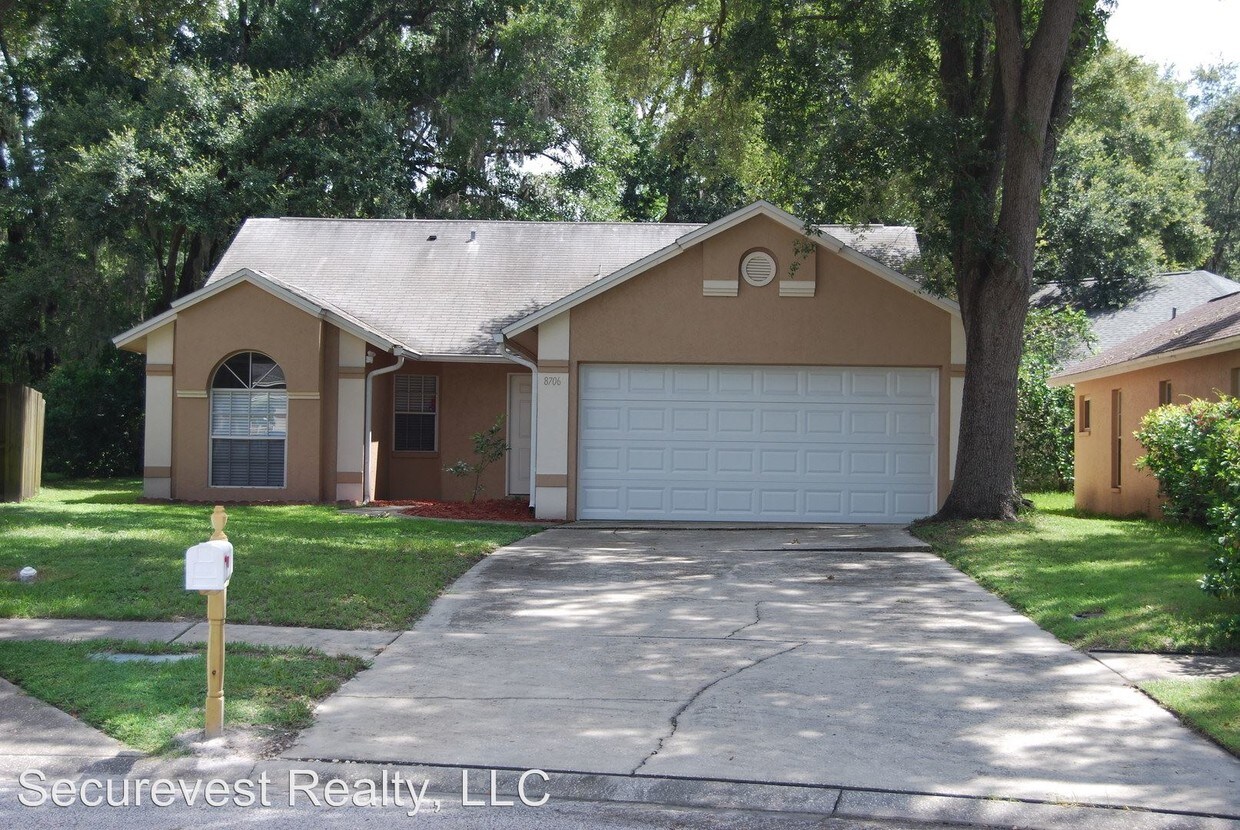 Primary Photo - 8706 Triple Oaks Rd