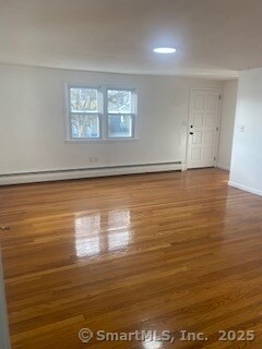 Foto del edificio - 330 S Cherry St