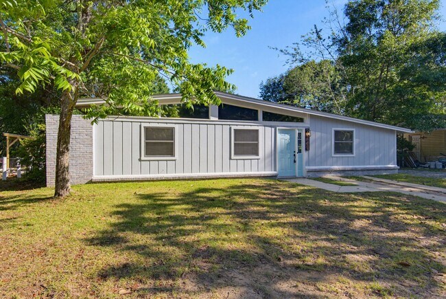 Foto del edificio - 908 Rock Creek Ave