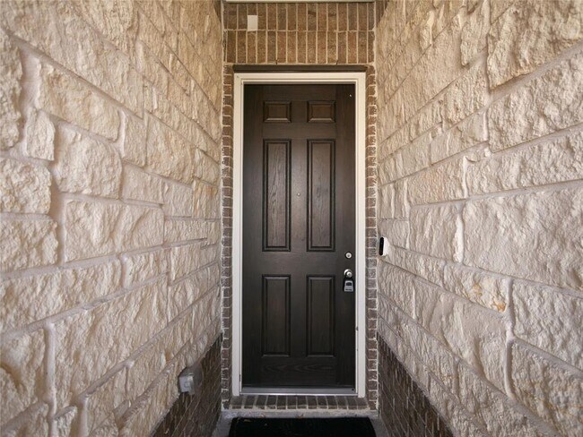Building Photo - 14615 Cypress Creek Landing