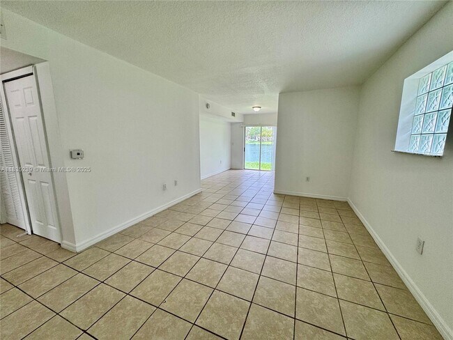 Foto del edificio - 2920 SE 13th Ave