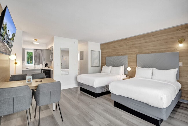 Foto del edificio - 3621 N Ocean Blvd