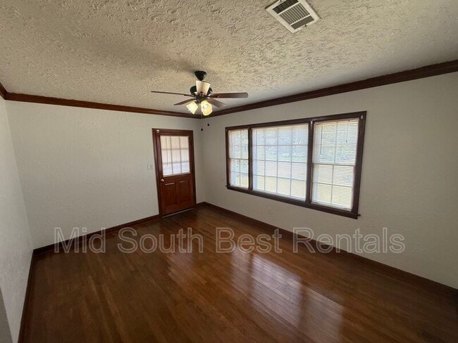 Building Photo - 3272 Benjestown Rd