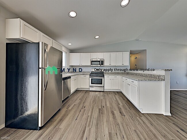Building Photo - 3 br, 2 bath House - 415 Bramble Ct