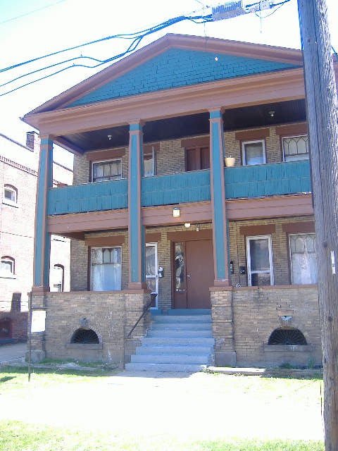 Building Photo - 1447 W 112th St
