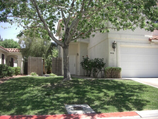 Foto del edificio - 9402 Santa Fe Rose Street
