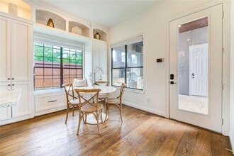 Building Photo - 1403 Wakefield Dr