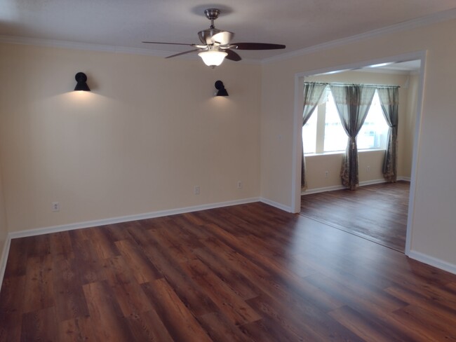 Building Photo - 1166 Peachtree Street, Unit 7