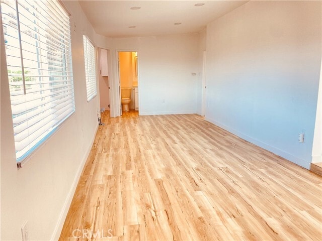 Foto del edificio - 24729 Roxbury Rd
