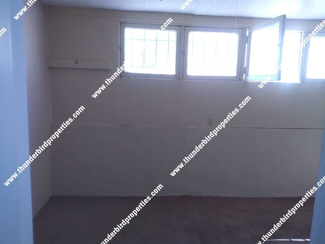 Foto del edificio - 2 bedroom, 1 bath near CNM and UNM