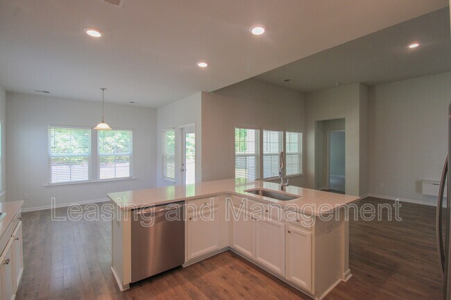 Building Photo - 150 Daniels Creek Cir