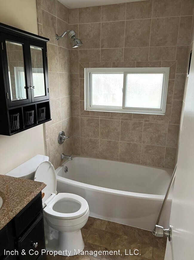 Building Photo - 4 br, 1 bath House - 1410 Fireside Road