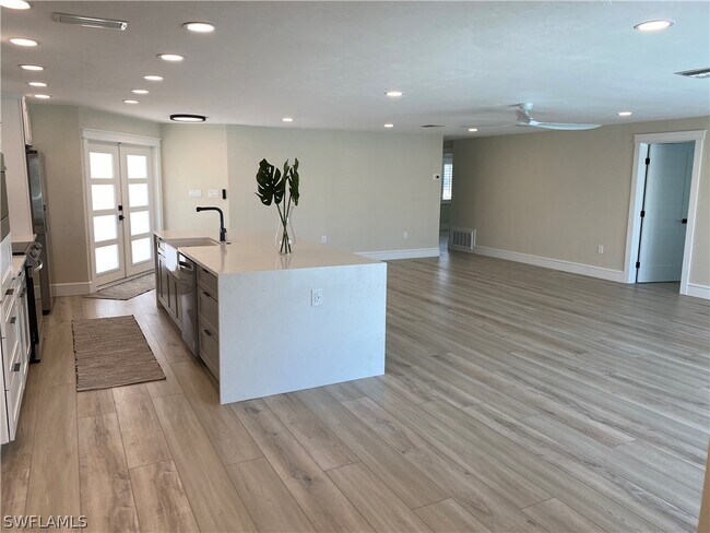 Building Photo - 14730 Eden St