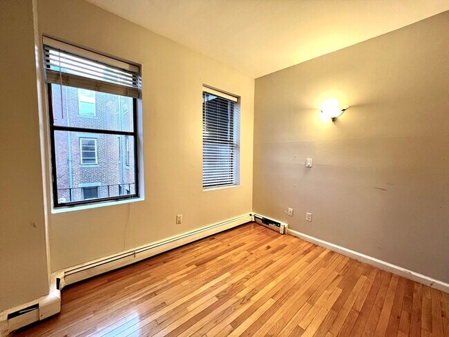 Foto del edificio - 390 Riverway