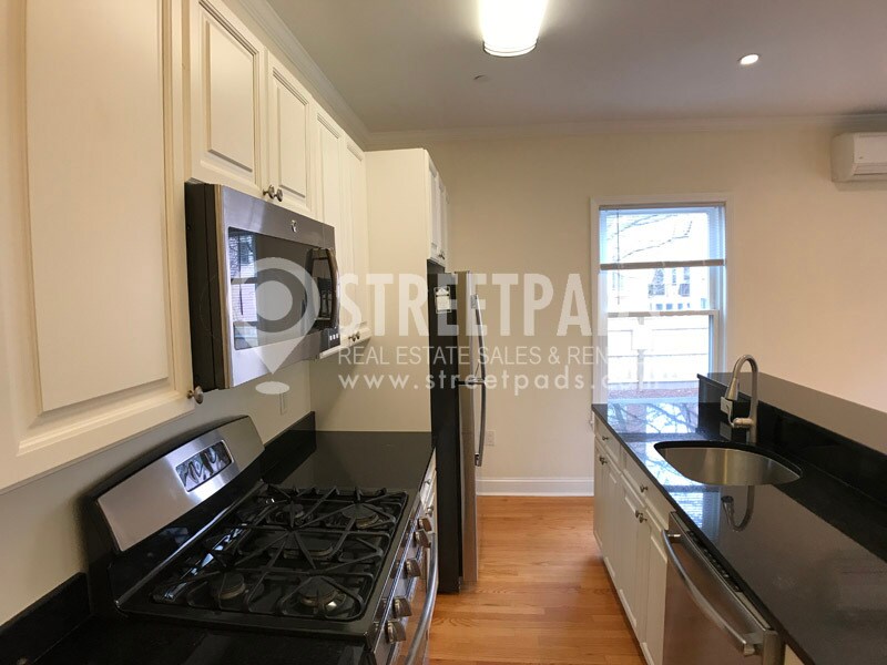 Foto principal - 1 Langdon Sq