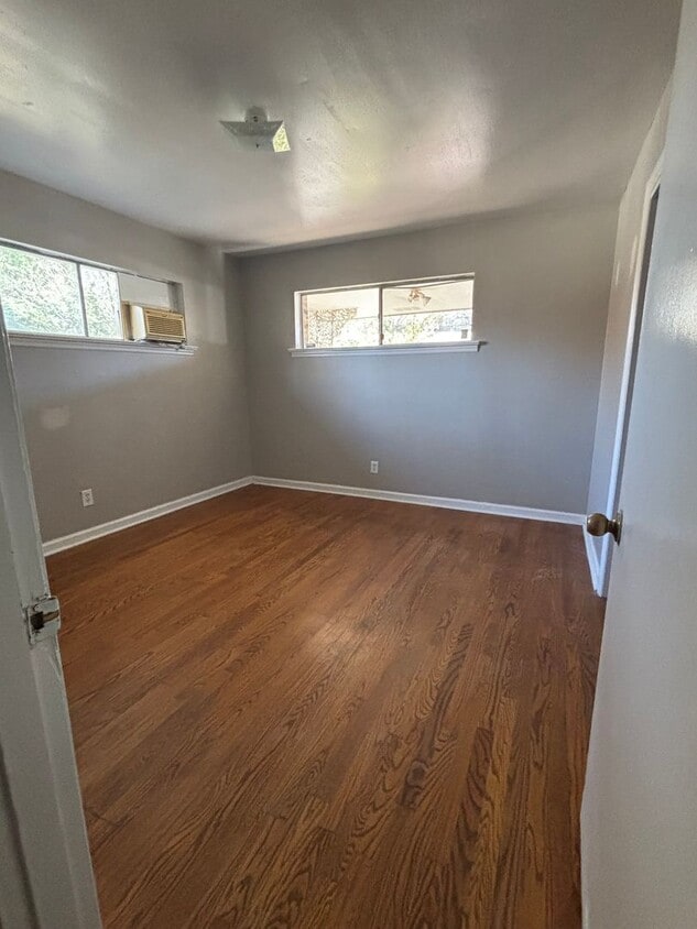 Foto del edificio - 1231 John Ross Rd