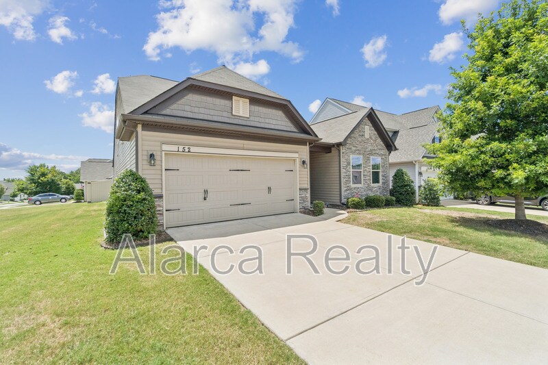Foto principal - 152 Suggs Mill Dr