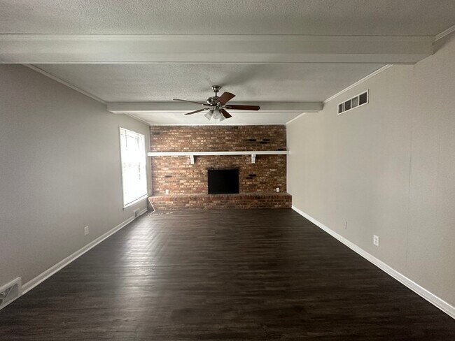 Building Photo - 5377 Fleetway Ave - Available Now!