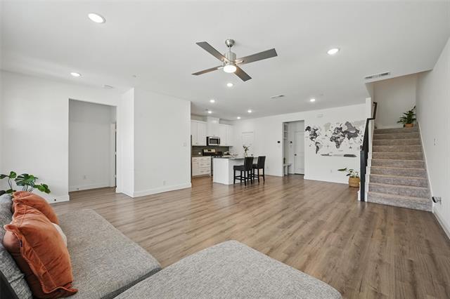 Foto del edificio - 8845 Phoebe Rd
