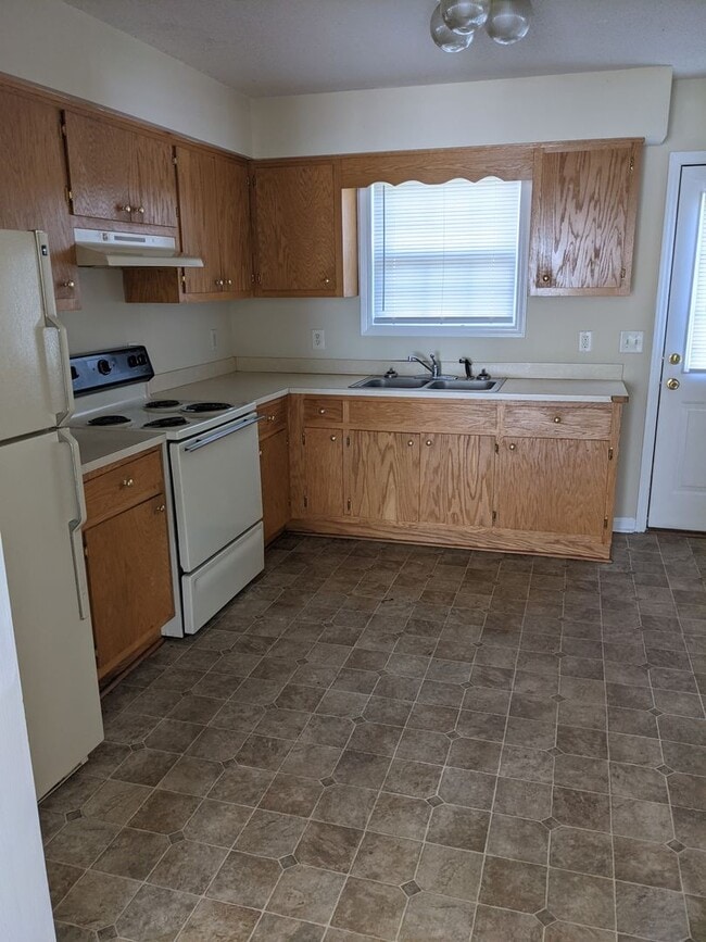 Foto del edificio - Two bedroom, 1.5 townhouse in Graham (Park...