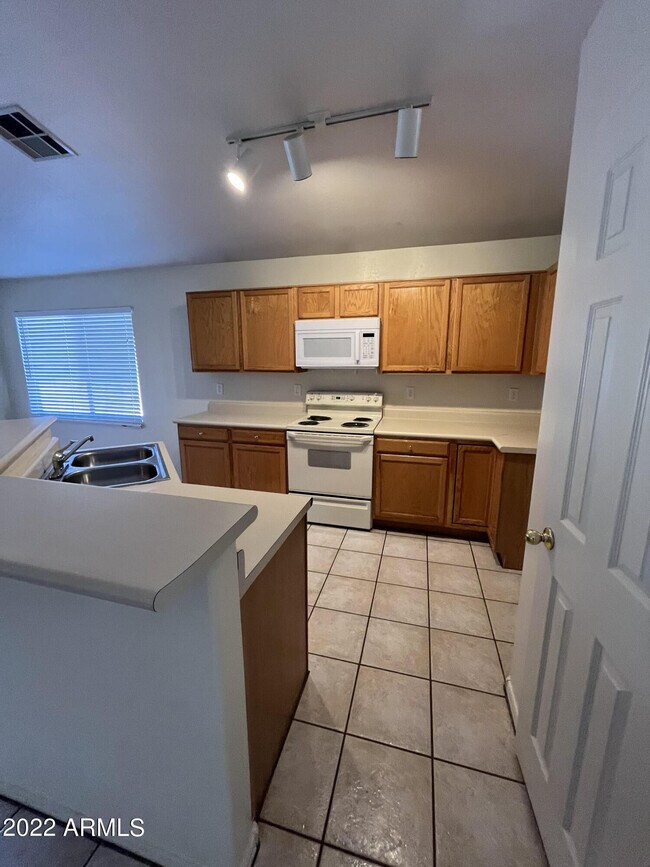 Foto del edificio - 444 W Princeton Ave