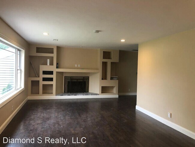 Foto del edificio - 3 br, 2 bath House - 1237 E Wayland St