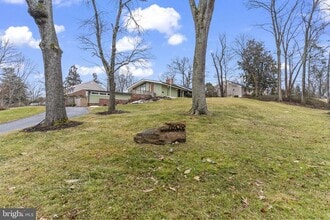 Building Photo - 7609 Woodridge Cir