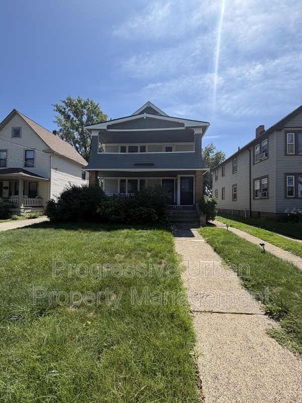 Building Photo - 14300 Darwin Ave