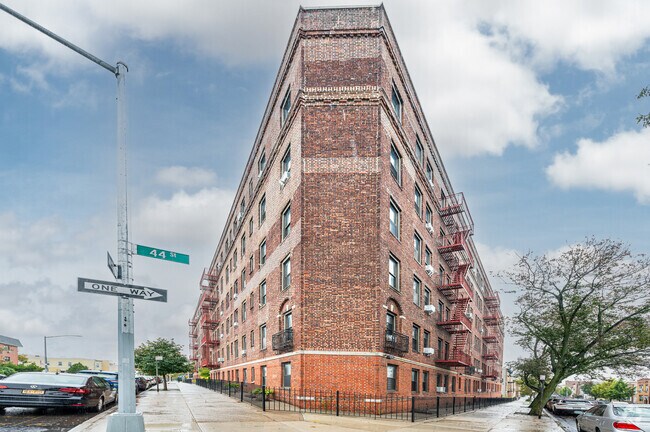 Building Photo - 44-14 Newton Rd