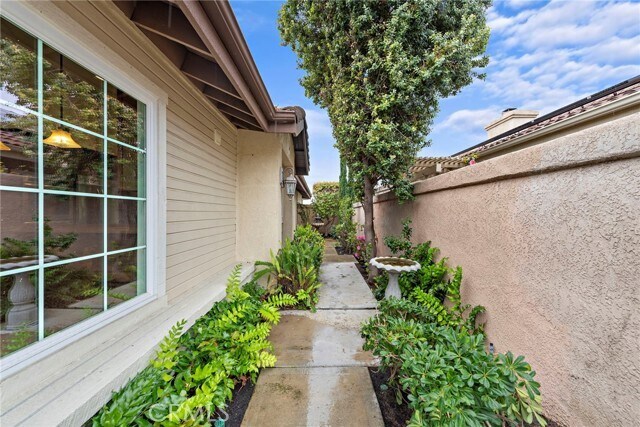 Building Photo - 27571 Paseo Castile