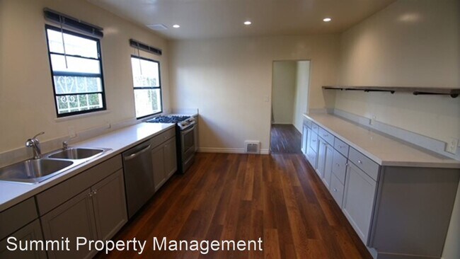 Foto del edificio - 6407-6409 W 6th St
