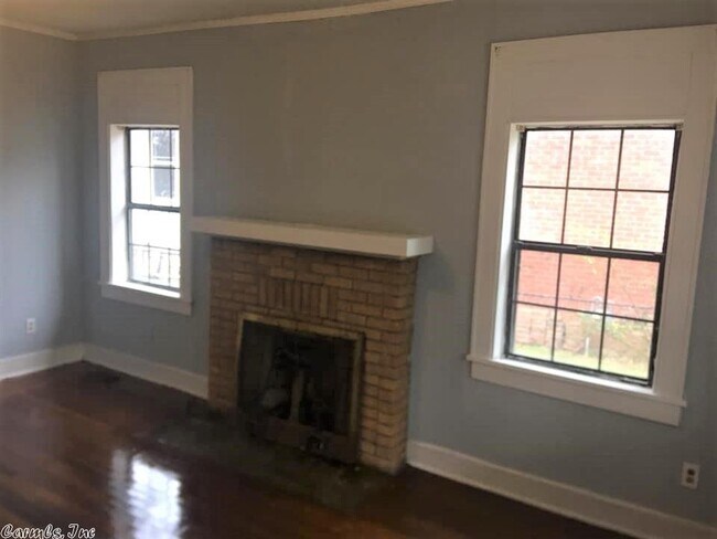 Foto del edificio - 4204 W 15th St