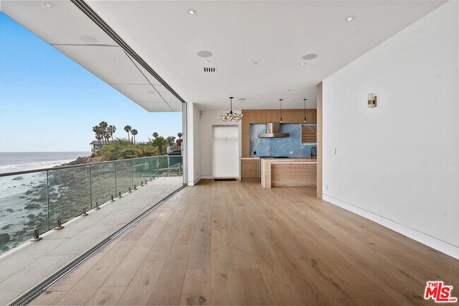 Building Photo - 21100 Pacific Coast Hwy