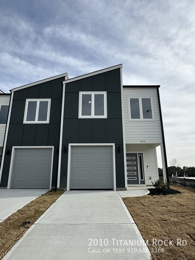 Foto del edificio - 2010 Titanium Rock Rd