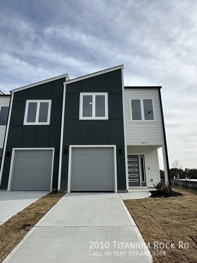 Photo - 2010 Titanium Rock Rd House