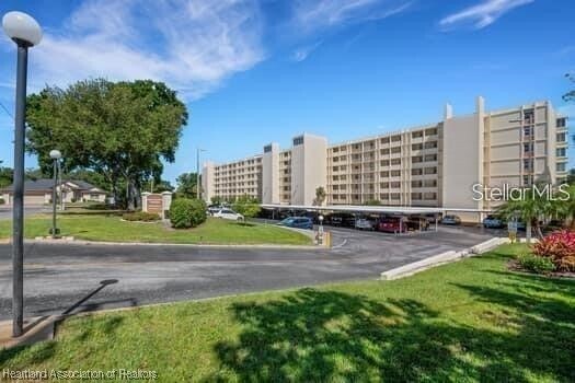 Foto del edificio - 700 Mirror Terrace NW