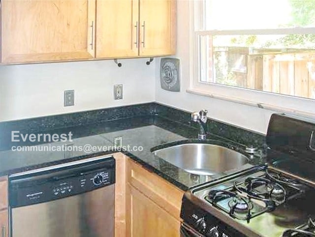Building Photo - 3109 N Parham Rd