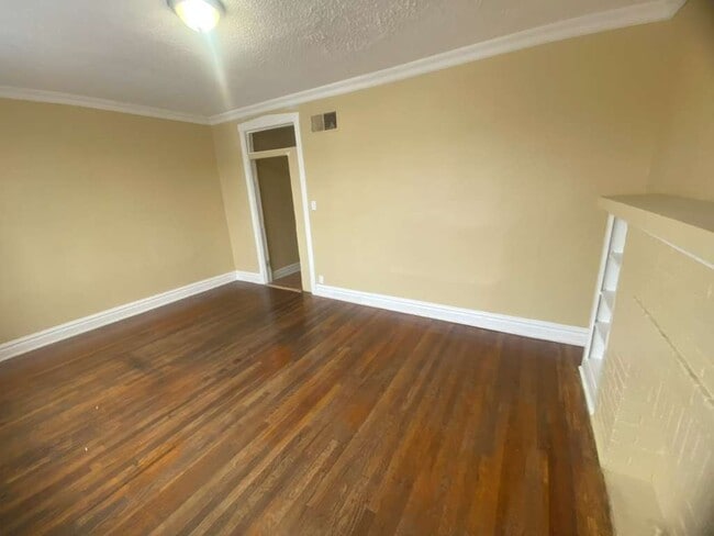 Foto del edificio - 5952 W Roosevelt Rd