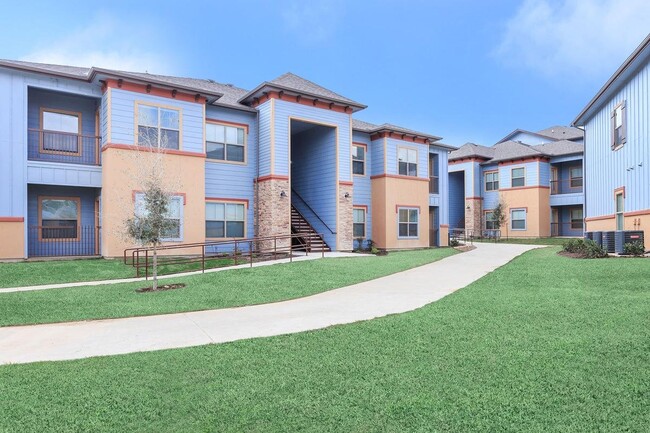 Foto del edificio - 8501 Casa Verde Rd