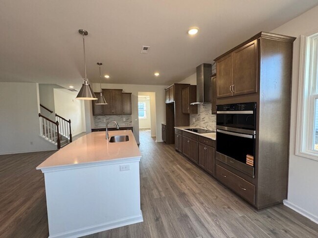 Building Photo - 2008 Red Woodpeckers Ct