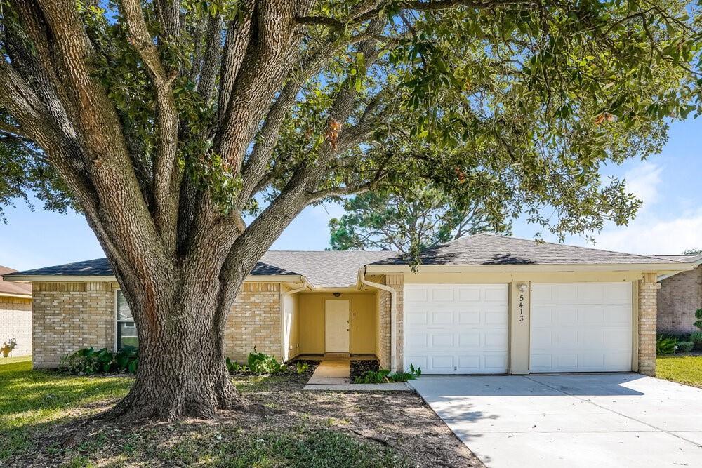 Foto principal - 5413 Pine Creek Dr