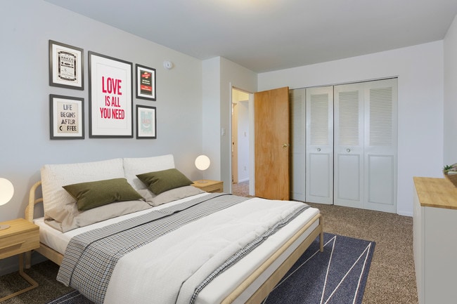 Spacious Bedroom - Lake Forest Apartment Homes