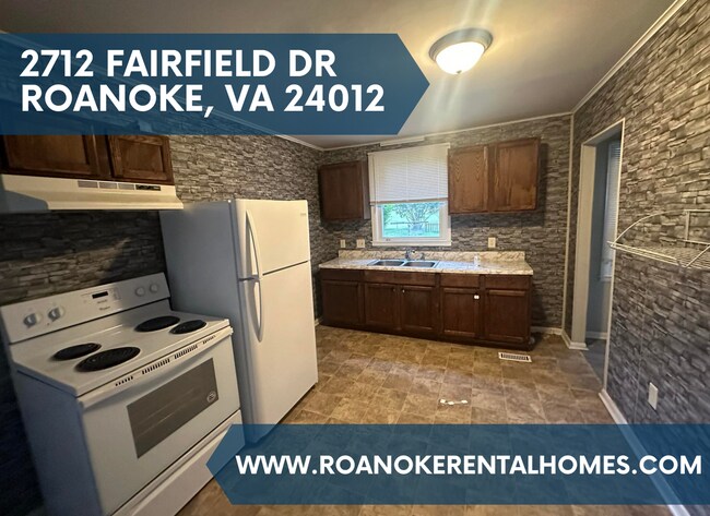 Building Photo - 2712 Fairfield Dr NE