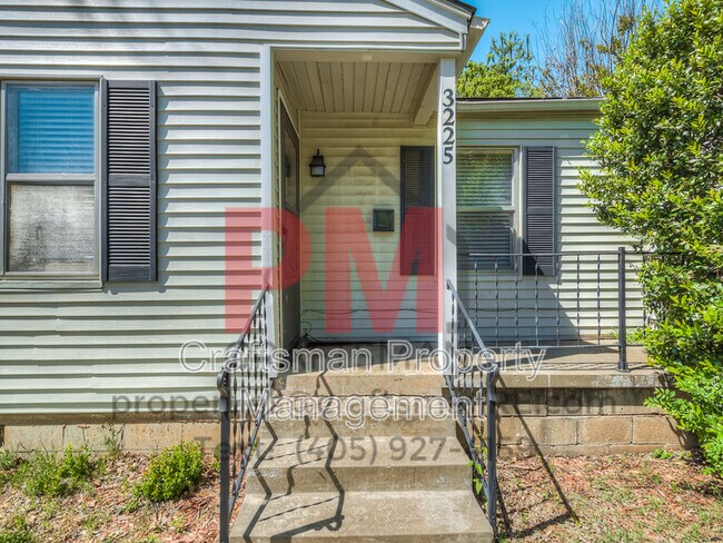 Building Photo - 3225 NW 33rd St