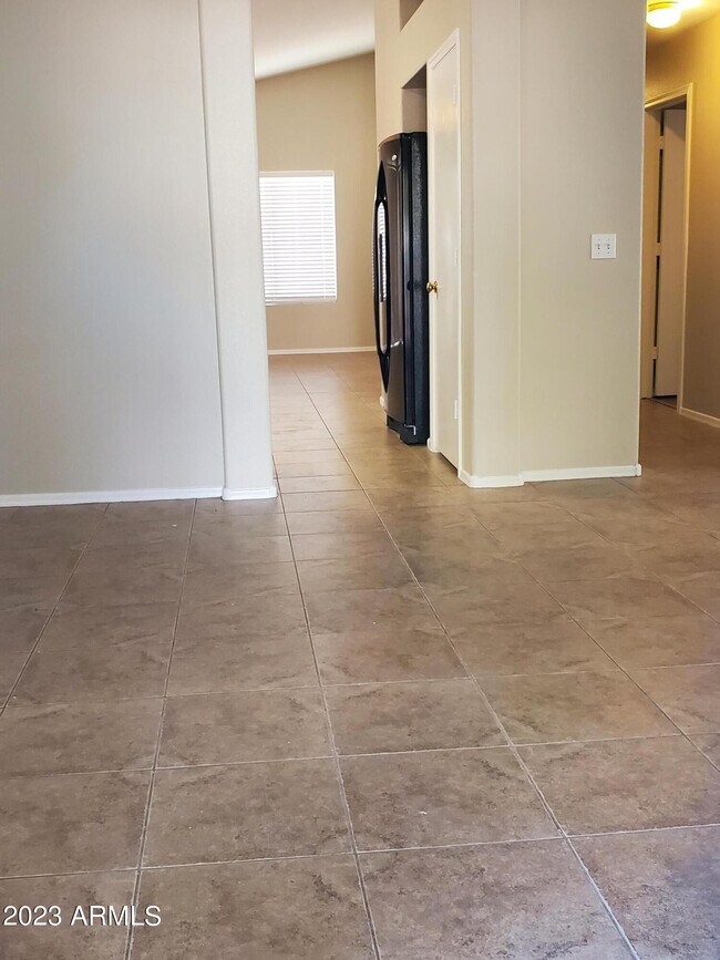 Foto del edificio - 15021 W Ventura St