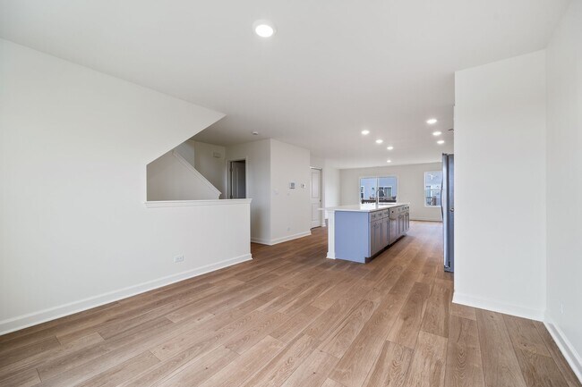 Foto del edificio - 2463 Bella Dr