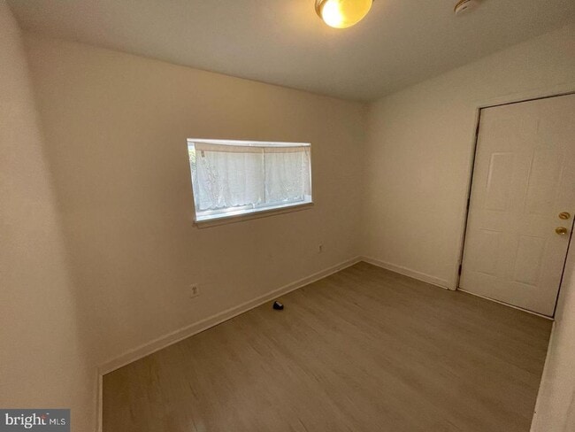 Foto del edificio - 2606 W Girard Ave