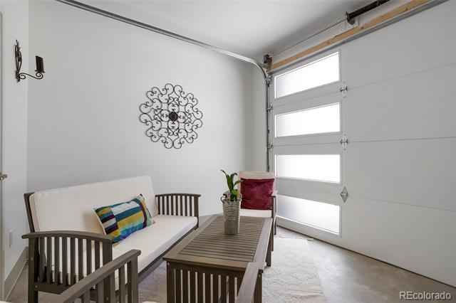 Foto del edificio - 7807 W 43rd Pl